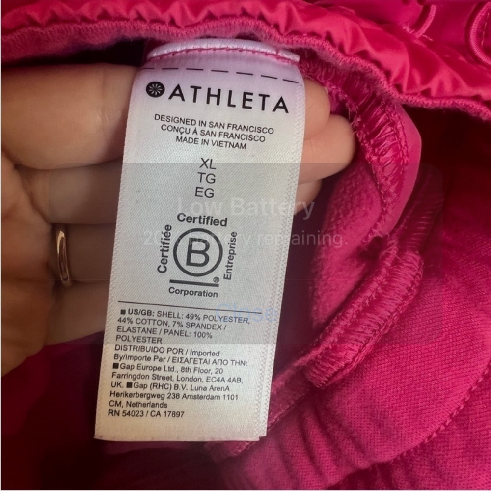 Athleta Triumph Hybrid Half Zip
Sweatshirt in Pink - Picture 8 of 10